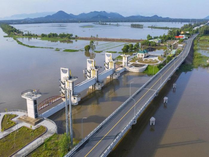  Đập tràn Trà Sư, An Giang 