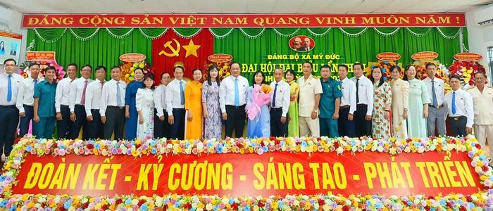 Đại biểu cùng Ban Chấp hành Đảng bộ xã Mỹ Đức, nhiệm kỳ 2025 - 2030.