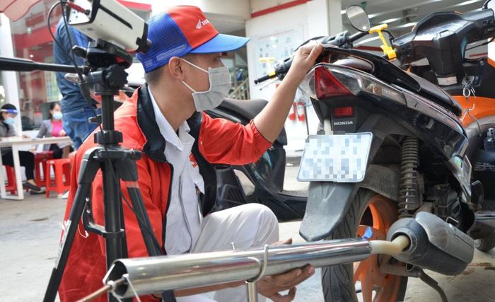 Theo dự thảo, hao phí phương tiện, máy móc, thiết bị được tính theo ca, trong đó 1 ca tương đương 8 giờ (ảnh minh ).