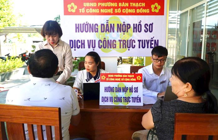 Thủ tục hành chính sẽ được cắt giảm, đơn giản hóa nhằm tạo điều kiện thuận lợi cho người dân, doanh nghiệp.