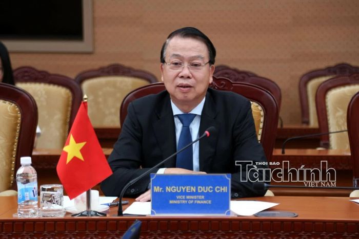 Thứ trưởng Bộ Tài chính Nguyễn Đức Chi phát biểu. Ảnh: Đức Minh