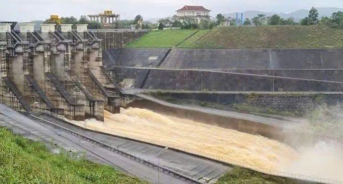 Các hồ chứa thủy lợi, thủy điện trên địa bàn được yêu cầu kiểm tra an toàn công trình, rà soát phương án ứng phó, điều tiết tăng lưu lượng xả nhằm chủ động ứng phó.