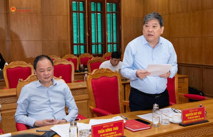 Phó Giám đốc Học viện Chính trị quốc gia Hồ Chí Minh Nguyễn Duy Bắc phát biểu tại hội nghị