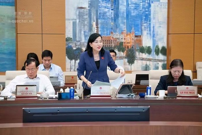Chủ nhiệm Uỷ ban Khoa học, Công nghệ và Môi trường Nguyễn Thanh Hải phát biểu tại cuộc họp.