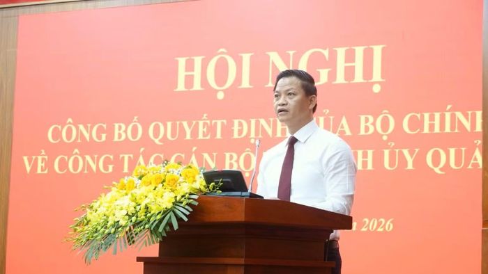 Đồng chí Vương Quốc Tuấn phát biểu nhận nhiệm vụ Bí thư Tỉnh uỷ Quảng Trị.