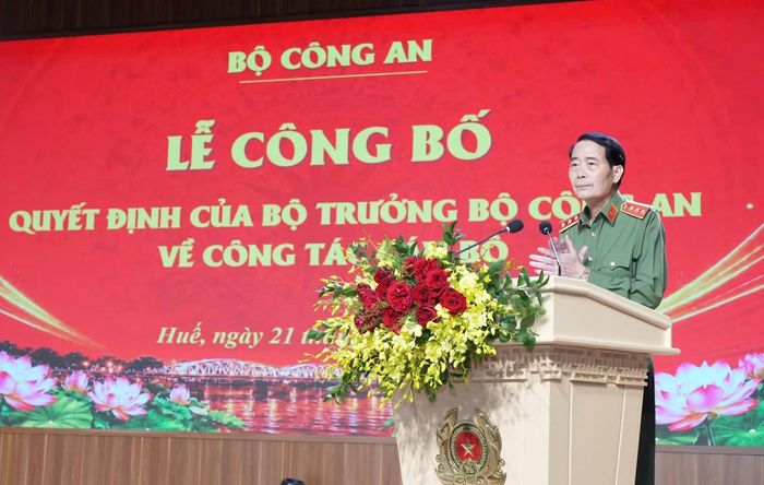 Thứ trưởng Lê Quốc Hùng phát biểu chỉ đạo tại buổi lễ.