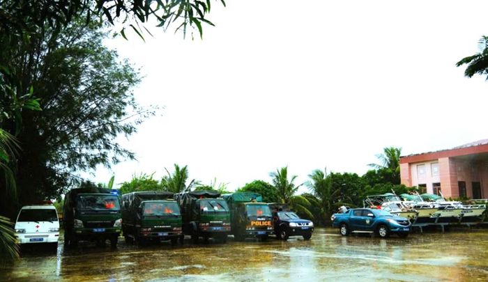 Các phương tiện kỹ thuật sẵn sàng lên đường khi có nhiệm vụ.