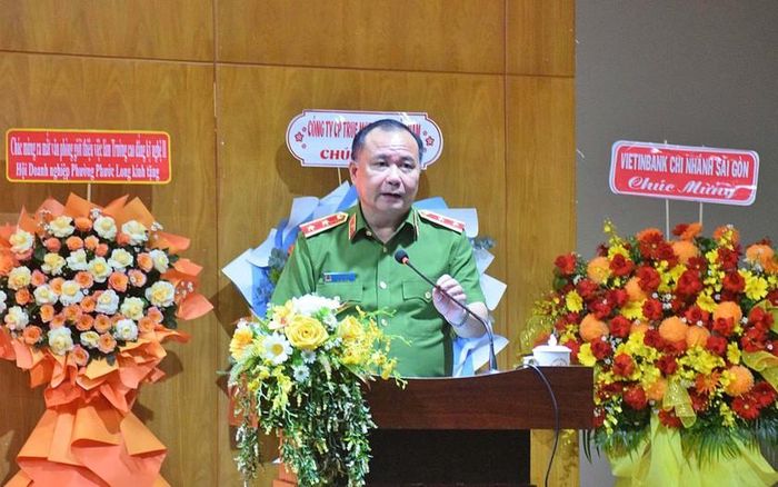 Trung tướng Trần Văn Thiện, Cục trưởng Cục C11 phát biểu tại buổi lễ.