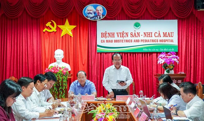 Phó Chủ tịch UBND tỉnh Nguyễn Minh Luân phát biểu tại buổi làm việc.