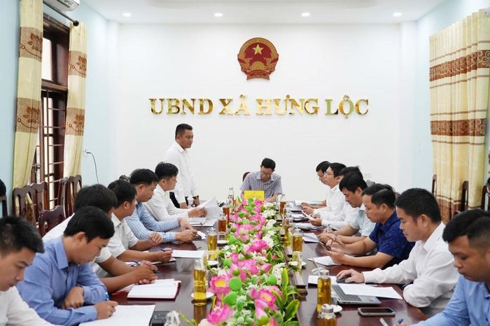 Đại diện các đơn vị trao đổi tại buổi làm việc