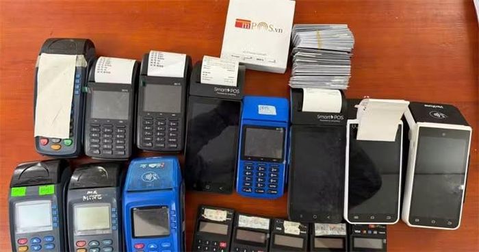 Nhiều máy POS bị thu giữ. Ảnh: Fanpage Cục An ninh mạng