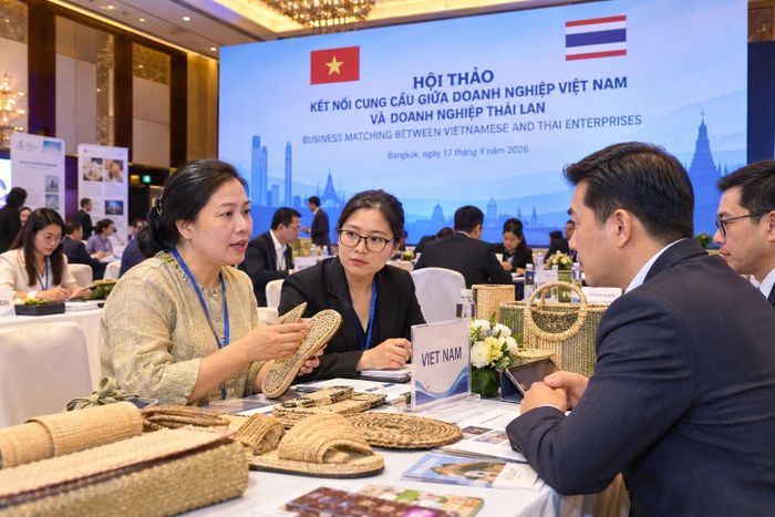 Các đại biểu trao đổi tại Hội thảo kết nối doanh nghiệp Việt Nam - Thái Lan.