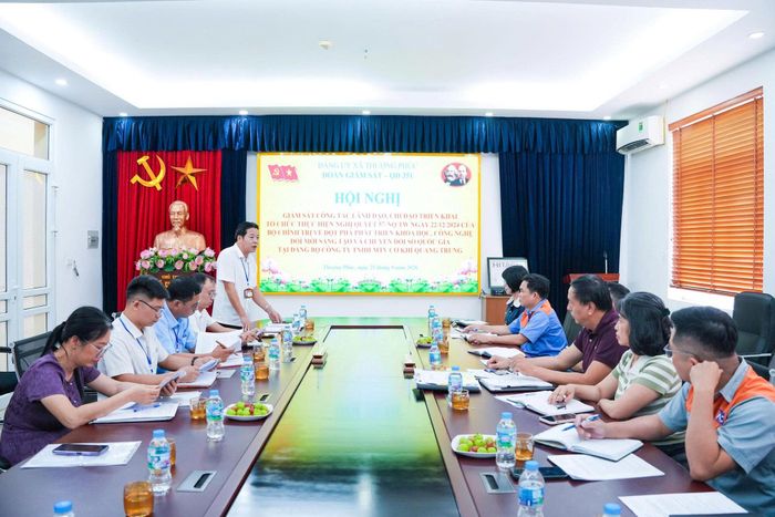 Quang cảnh buổi làm việc. Ảnh: Diệu Hương