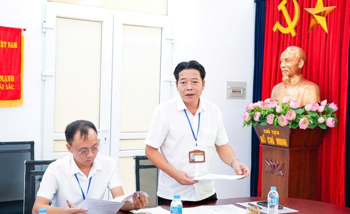 Chủ nhiệm Uỷ ban Kiểm tra Đảng uỷ xã Thượng Phúc Nguyễn Thông Toản phát biểu chỉ đạo. Ảnh: Diệu Hương