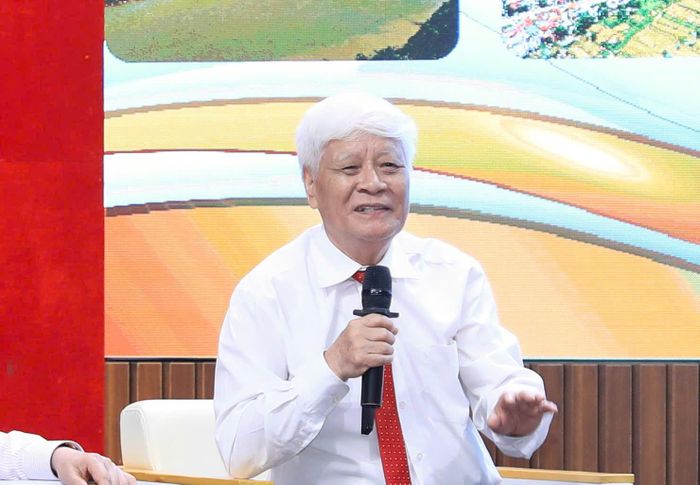 TS Nguyễn Viết Chức, Phó Chủ nhiệm Hội đồng Tư vấn Văn hóa - Xã hội (Ủy ban Trung ương Mặt trận Tổ quốc Việt Nam), nguyên Giám đốc Sở Văn hóa - Thông tin Hà Nội. Ảnh: Quang Thái