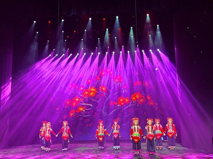 Tiết mục nghệ thuật tiêu biểu của Vân Nam, Trung Quốc. Ảnh: Kiều Thoan Thu