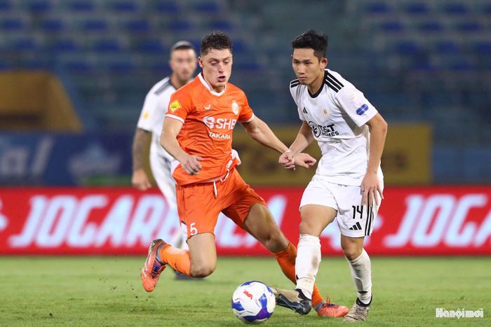 Hà Nội FC rơi vào vòng xoáy bất ổn. Ảnh: Ngọc Tú