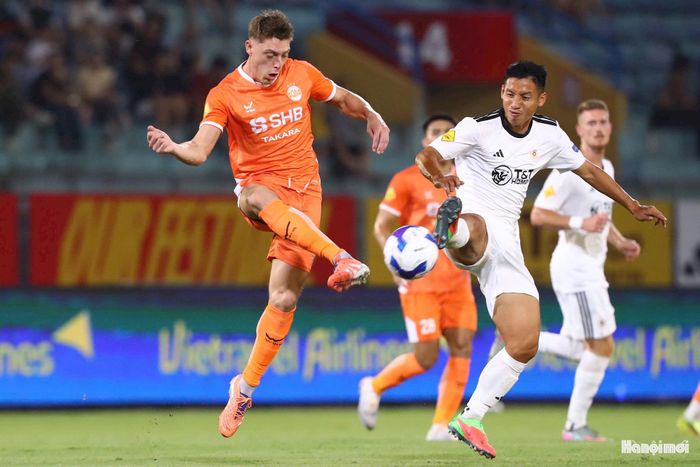 Hà Nội FC để thua SHB Đà Nẵng ngay tại sân Hàng Đẫy. Ảnh: Ngọc Tú