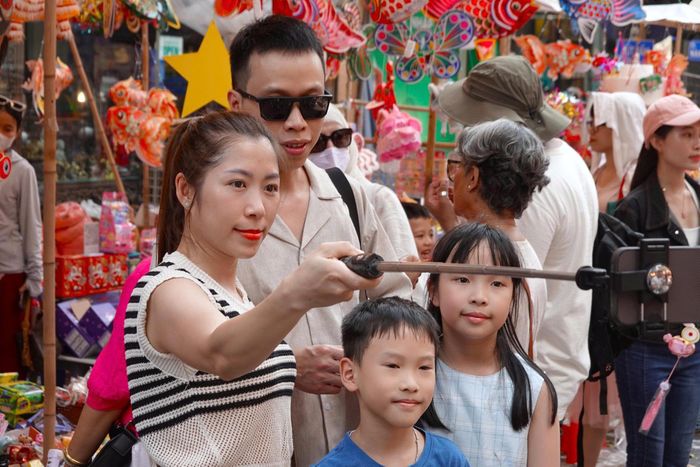 Đặt chân tới nơi này, nhiều người vẫn vẹn nguyên ký ức hàng chục năm trước. Ảnh: Hà Thương