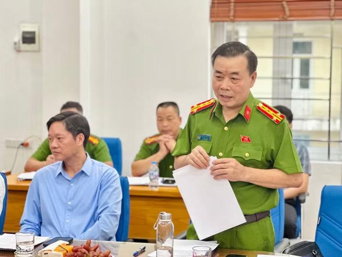 Đại tá Nguyễn Ngọc Mẽ, Trưởng phòng Cảnh sát thi hành án hình sự và hỗ trợ tư pháp, CATP Hà Nội phát biểu tại buổi làm việc