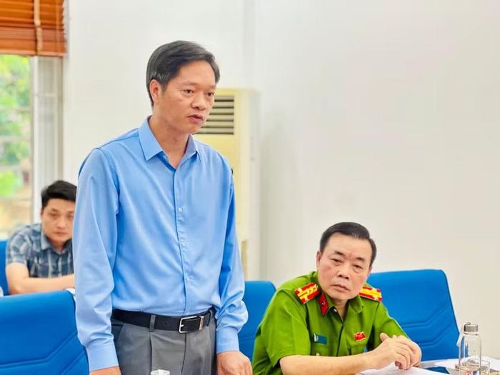 Đồng chí Phùng Bá Nhân, Bí thư Đảng uỷ xã An Khánh phát biểu tại buổi làm việc