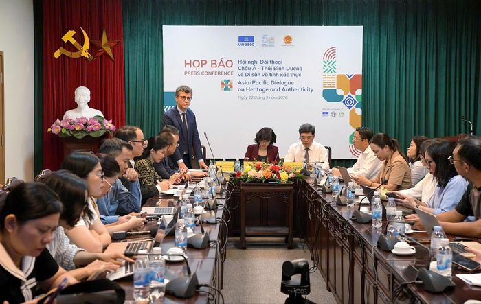 Quang cảnh buổi họp báo Hội nghị Đối thoại châu Á - Thái Bình Dương về Di sản và tính xác thực.