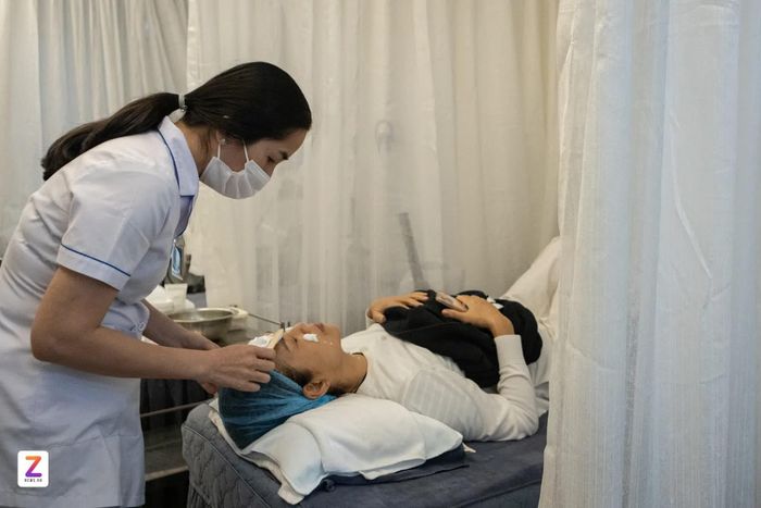  Bệnh viện Da liễu TP.HCM luôn thực hiện chuẩn quy trình quốc tế dù bệnh viện luôn trong tình trạng đông bệnh nhân. Ảnh: Khương Nguyễn. 