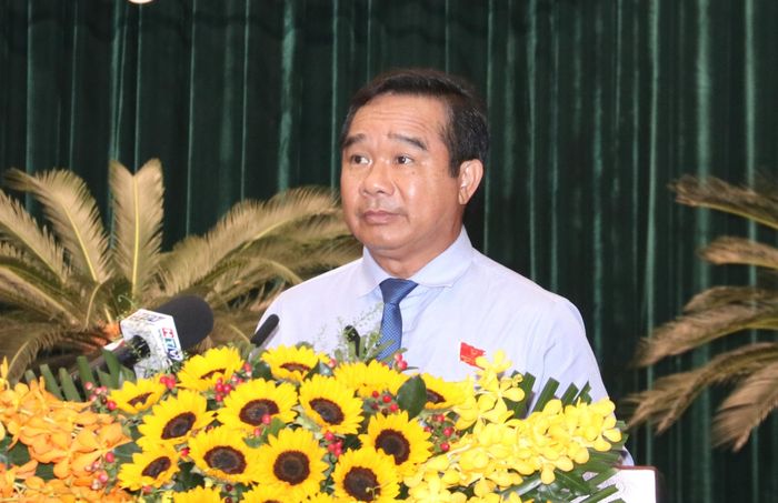 Chủ tịch UBND TP.HCM Nguyễn Văn Được phát biểu tại kỳ họp. Ảnh: Phan Anh.