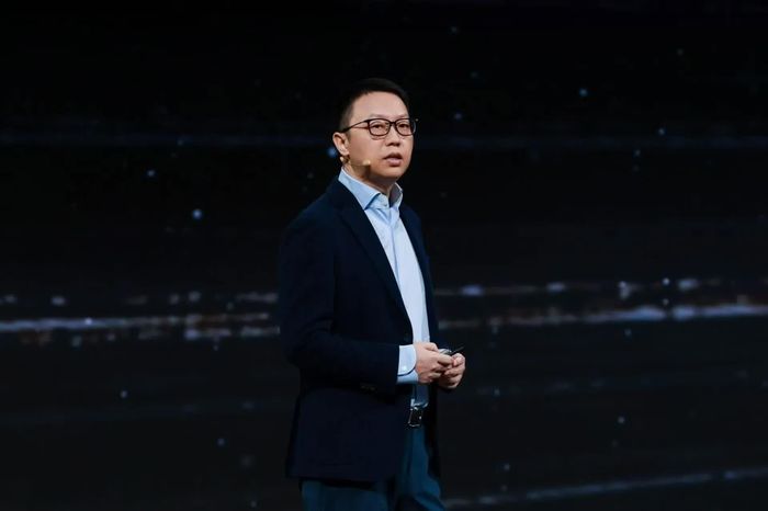  Ông Ngô Vịnh Minh (Eddie Wu) tại hội nghị Apsara của Alibaba ở Hàng Châu ngày 22/9. Ảnh: Bloomberg. 
