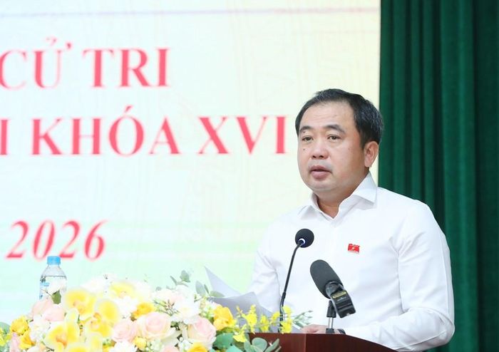 Ủy viên Bộ Chính trị, Bí thư Thành ủy, Trưởng đoàn ĐBQH TP. Hà Nội Trần Đức Thắng tại Hội nghị tiếp xúc cử tri