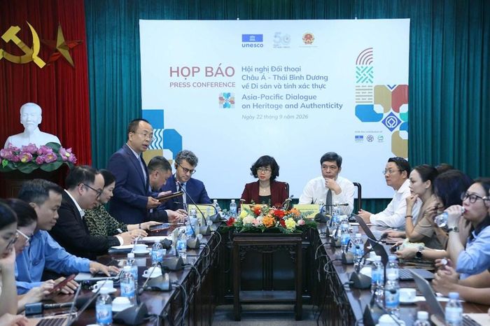 Quang cảnh họp báo