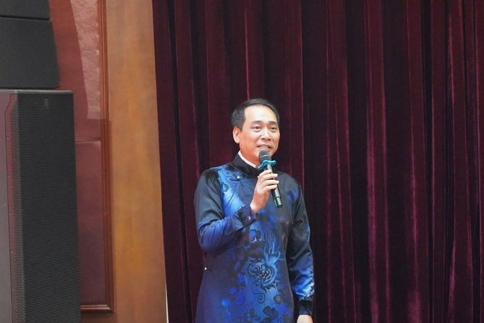 NSƯT Kiều Minh Hiếu phát biểu