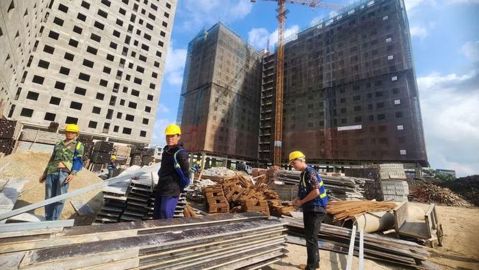 Dự án nhà ở xã hội Tân Phú Hưng, phường Tân Hưng (Hải Phòng) đang được đẩy nhanh thi công, phấn đấu hoàn thành trước hạn. (Ảnh: MINH HẢI)