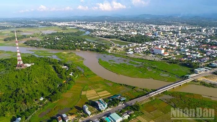 Một góc khu vực thành phố Tam Kỳ, tỉnh Quảng Nam (cũ), nay là khu vực phía nam thành phố Đà Nẵng. (Ảnh: ANH QUÂN)
