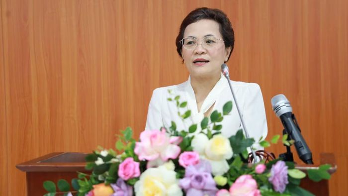 Đại biểu trình bày tham luận tại Hội thảo. (Ảnh: Minh Sơn)