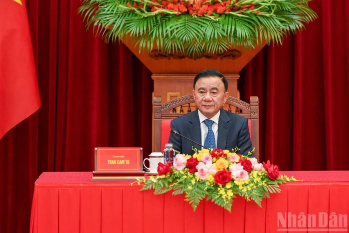 Thường trực Ban Bí thư Trần Cẩm Tú tại cuộc tiếp Đoàn cán bộ cấp cao Đảng Nhân dân Cách mạng Lào.