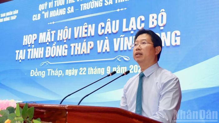 Đồng chí Huỳnh Minh Tuấn phát biểu tại buổi lễ. (Ảnh: NGUYỄN SỰ)