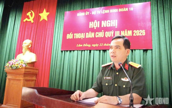 Đại tá Trịnh Phạm Hòa, Bí thư Đảng ủy, Phó tư lệnh Binh đoàn 16 chủ trì hội nghị.