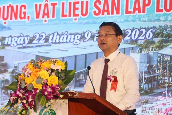 Phó Chủ tịch UBND tỉnh Gia Lai Nguyễn Tự Công Hoàng phát biểu tại lễ khởi công
