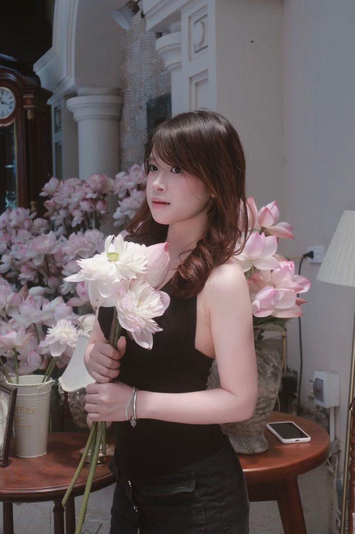 Thùy Trang hiện tập trung tích lũy kinh nghiệm thực tế sau khi tốt nghiệp.