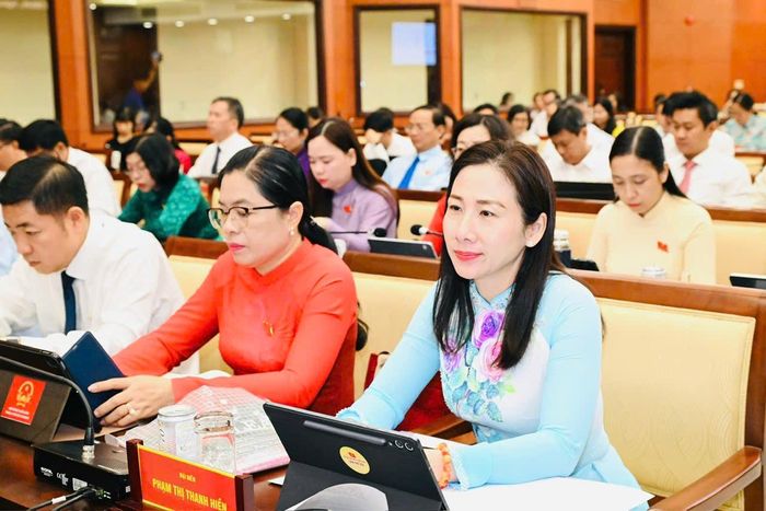  Đại biểu dự kỳ họp. Ảnh: VIỆT DŨNG 