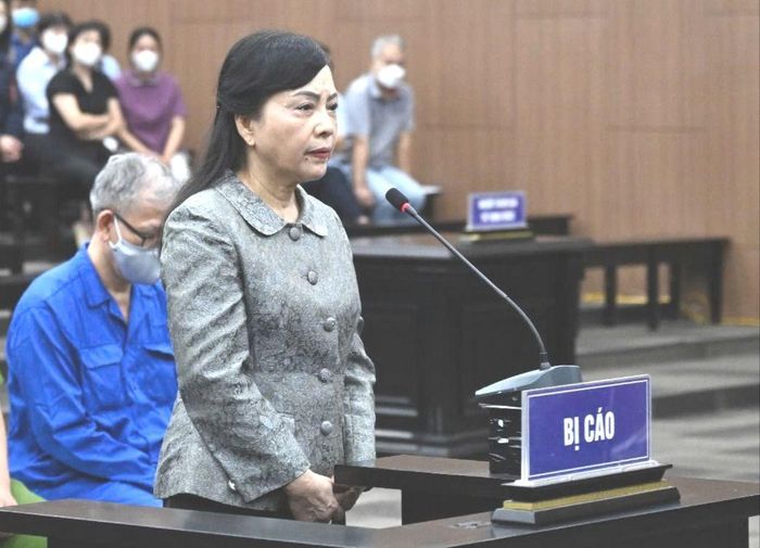Bị cáo Nguyễn Thị Kim Tiến tại phiên tòa sơ thẩm. Ảnh: GIA KHÁNH