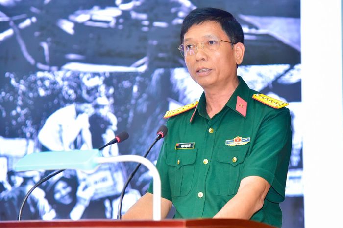 Đại tá Trịnh Ngọc Dục, Phó Chủ nhiệm Hậu cần - Kỹ thuật Quân khu 7 giới thiệu chuyên đề Công tác bảo đảm hậu cần, kỹ thuật trong tác chiến "Vòm phòng không bền vững"