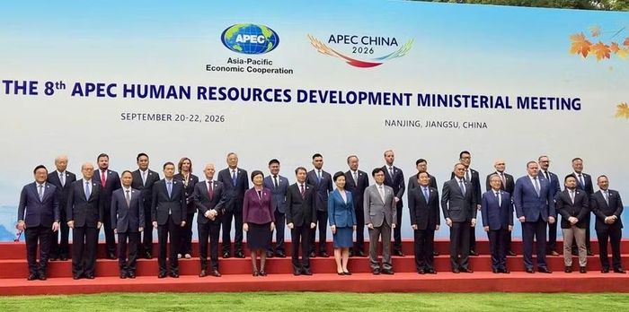 Đại diện các thành viên tham gia Hội nghị Bộ trưởng Phát triển nguồn nhân lực APEC lần thứ 8.