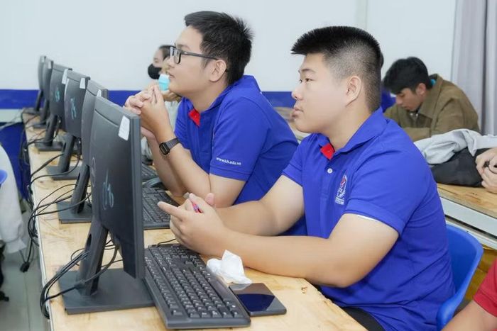 Sinh viên Trường Cao đẳng Quốc tế TPHCM. (Ảnh: ICH)