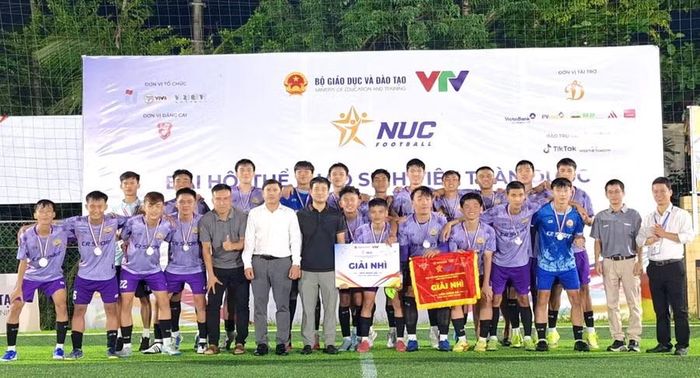 Trường Đại học Luật, Đại học Huế đạt ngôi Á quân.