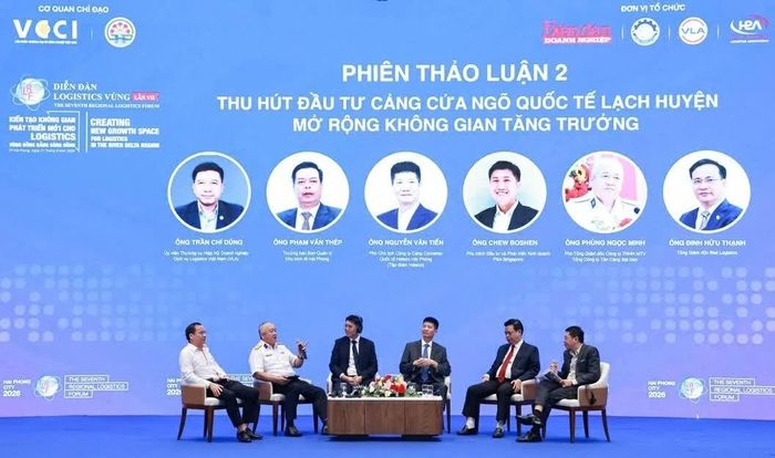 Môt phiên thảo luận chuyên đề tại Diễn đàn. (Ảnh: Hồng Châu)