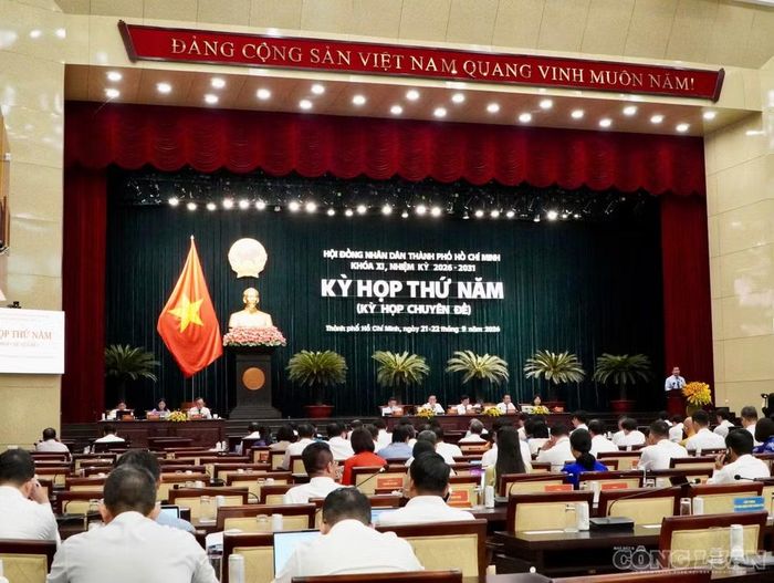 Toàn cảnh kỳ họp.