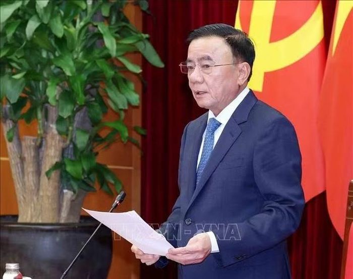 Thường trực Ban Bí thư Trần Cẩm Tú phát biểu tại buổi tiếp Đoàn cán bộ cấp Thứ trưởng và tương đương của Đảng Nhân dân Cách mạng Lào. Ảnh: TTXVN