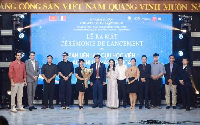 Ra mắt Ban liên lạc cựu học viên. (Ảnh: BTC)